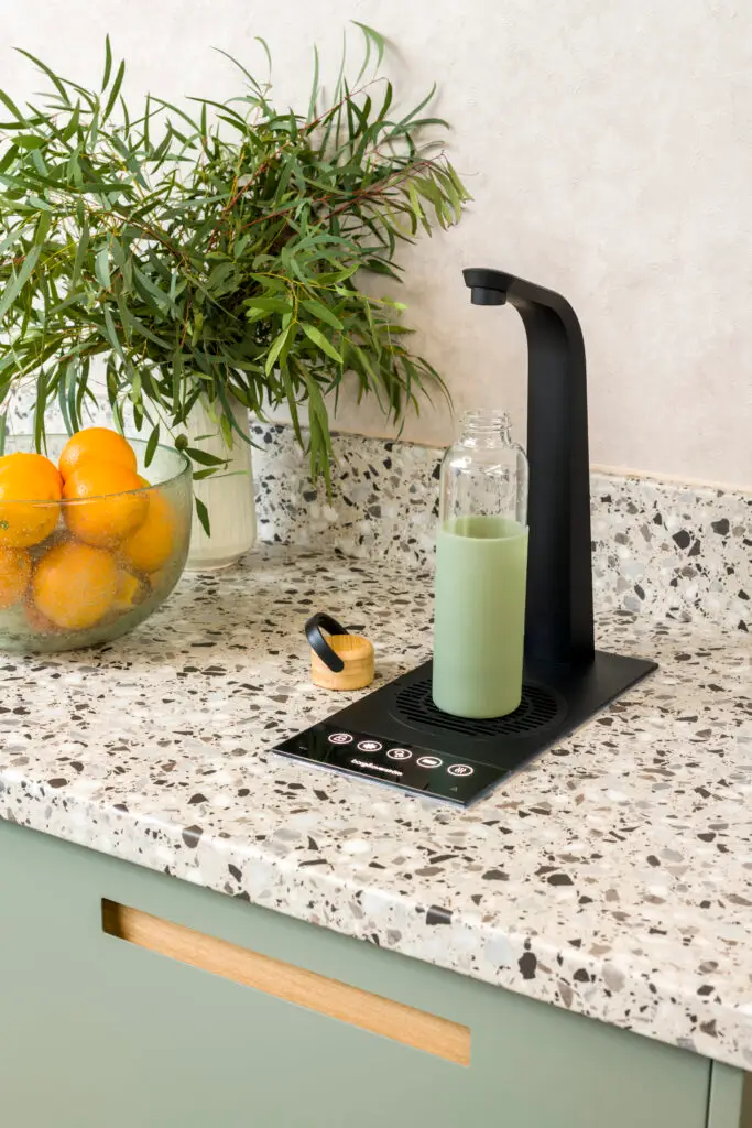 Borg---Overstrom-T3-Black8